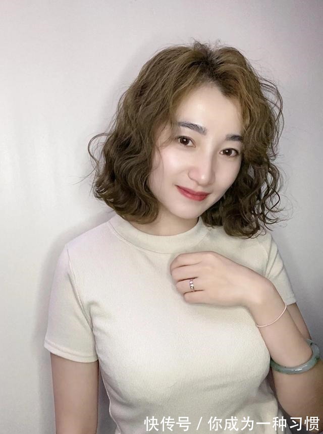 发型 发型无论怎么剪，永不过时的还是波波头，百变时尚还瘦脸！