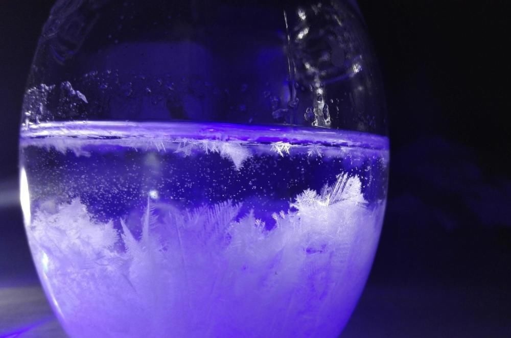 法律学&哪些小说增加了你的领域知识,《破云》法律学,《花怖》量子力学