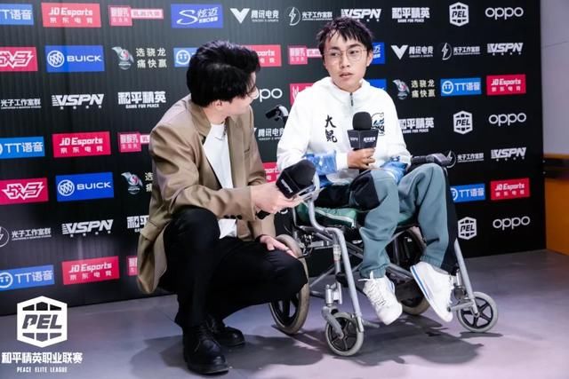 少年|那個騎在扭扭車上的少年，成了PEL最佳新秀