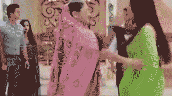 |搞笑GIF图:当你接到放假通知的时候……