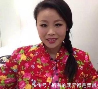 她為了紅上星光大道負(fù)債百萬,慘遭淘汰后,為還債四處走穴