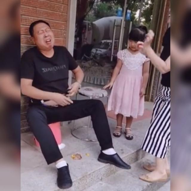 姥姥|女童跟姥爷偷吃地瓜,不幸被姥姥抓现行,娃后续举动令人哭笑不得