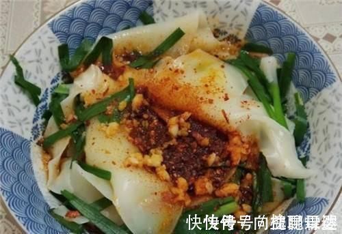 早上不吃包子，一碗面下肚，开胃又解腻，还暖身子，不揉面不醒面