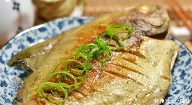 鱼皮|老师傅:不管煎什么鱼,多加这一样“东西”,鱼皮酥香不破还入味
