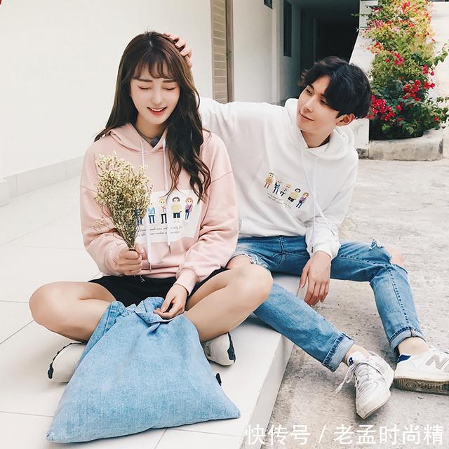 连帽 低调优雅的情侣装扮高人一筹,让爱情的味道弥漫在春季