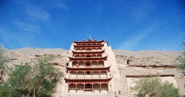 世界最大的石窟,舍掉高级称号,却引来更多游客