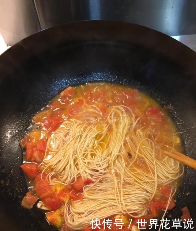 关键时期不出门,各种汤面做起来,爱吃面的看过来,省时健康好吃