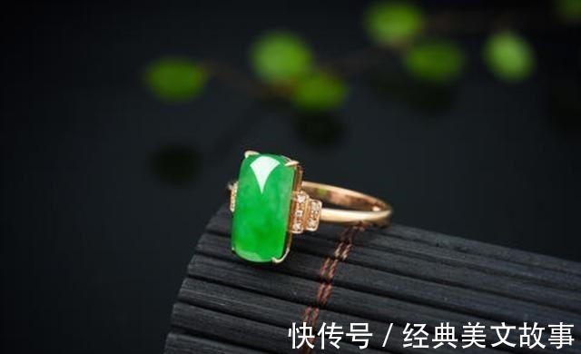 翡翠 戒指别再只知道钻戒了!佩戴这些戒指更加凸显优雅之韵和不俗品味!