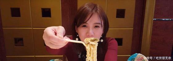 有个|吃了30年泡面才发现,桶面竟然有个“小机关”,尝试后太厉害了