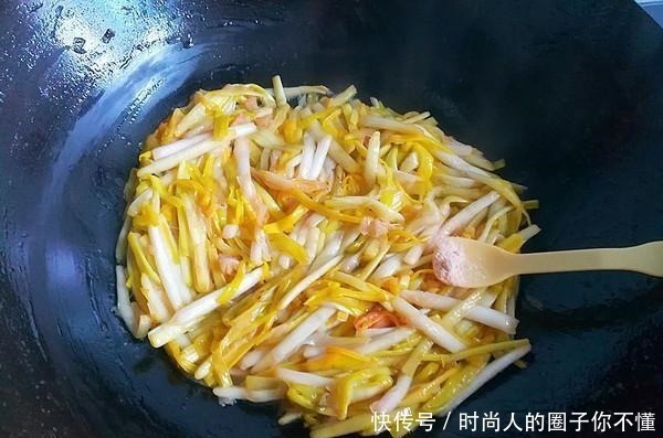 蒜梗|它是“天然青霉素”,隔天就要吃一次,增强免疫力,孩子很少感冒