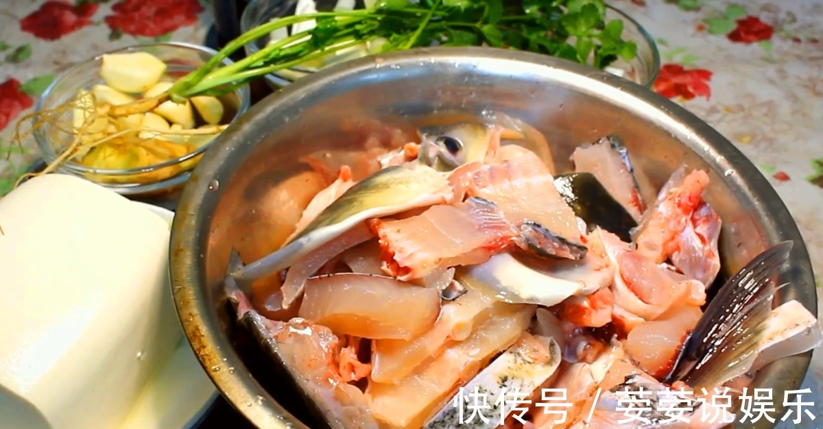 大厨教你麻辣豆腐鱼家常做法，入口满嘴麻辣鲜香，一次4斤吃不够