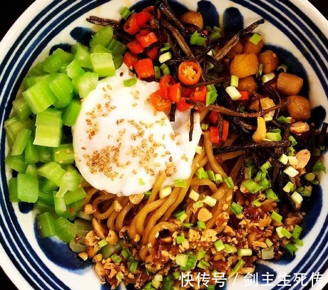 莉姐|黄磊晒了一碗面,瞬间点赞过万,被粉丝们称为面中上品,来看看