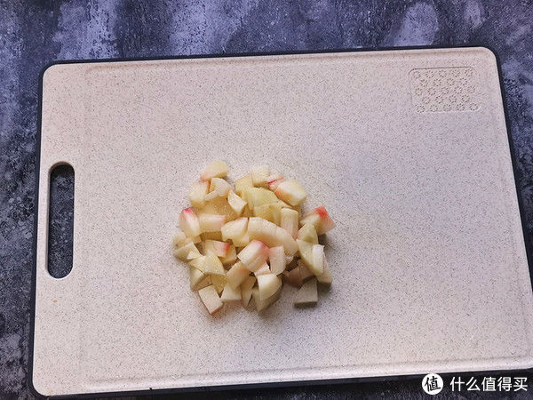 甜品|孩子爱吃的甜品，换个做法，外焦里嫩口口香酥，出炉就被抢光