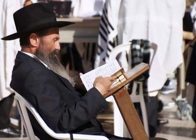 消费|犹太人致富经：要想赚钱，需要先抓住三个重点，跟着犹太人学经商