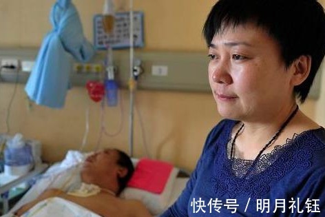 脑出血|53岁男子突发脑溢血,抢救后仍偏瘫,妻子3件小事酿成大祸