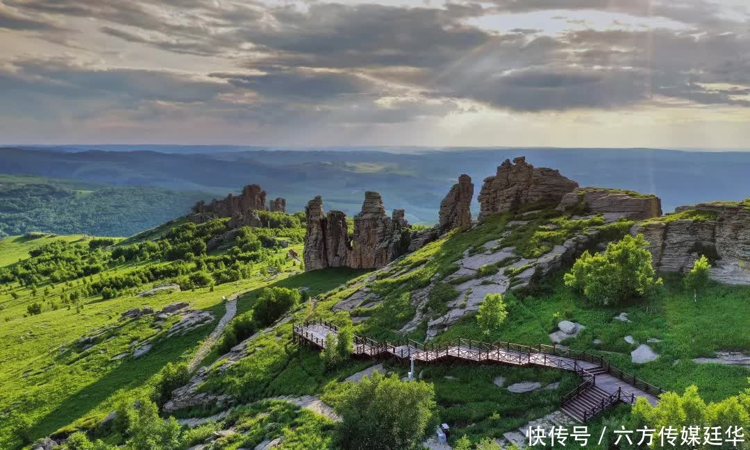 吉祥航空新航线 解锁乌兰布统广袤草原