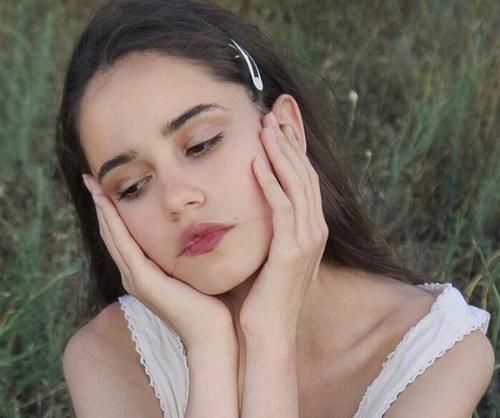 皮肤|刚打湿脸就急着抹洗面奶？难怪皮肤差还长痘，80%的人都在犯！