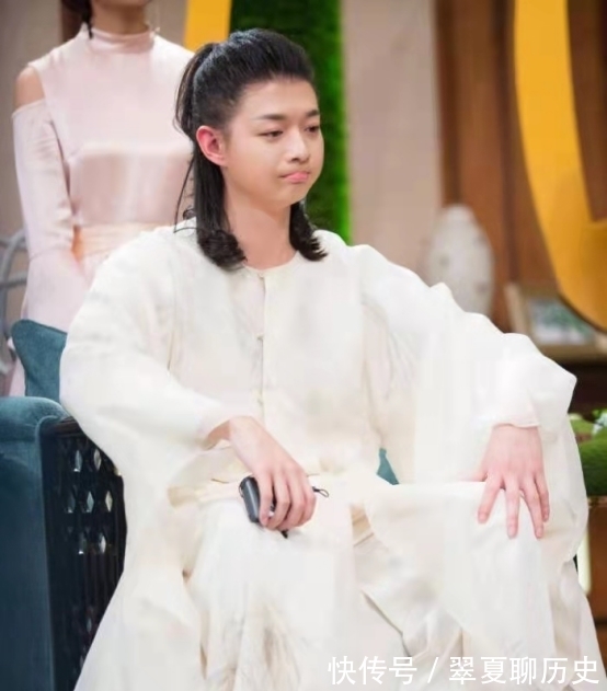 无视|霍尊无视官媒顶风作案,20分钟录音证实其罪行