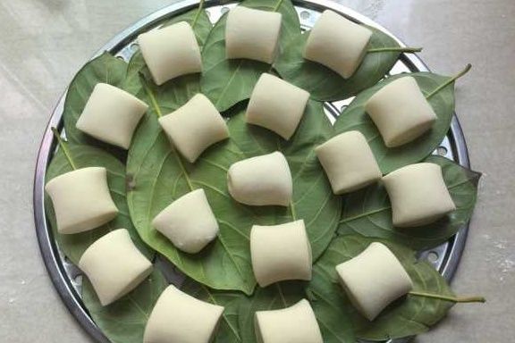 为什么有人蒸馒头面里加盐油糖？在面粉与酵母发酵过程中有啥作用