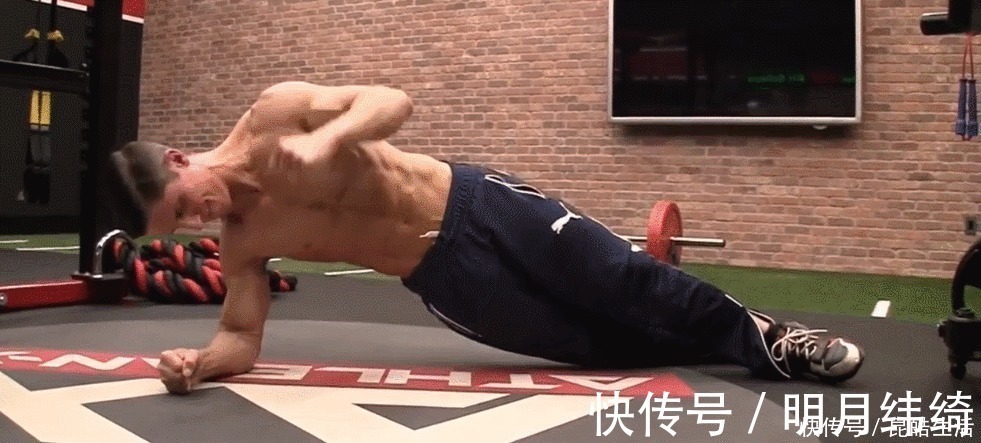 动作|腹部肌肉总是没感觉学会这个方法,让你充分感受腹肌酸痛