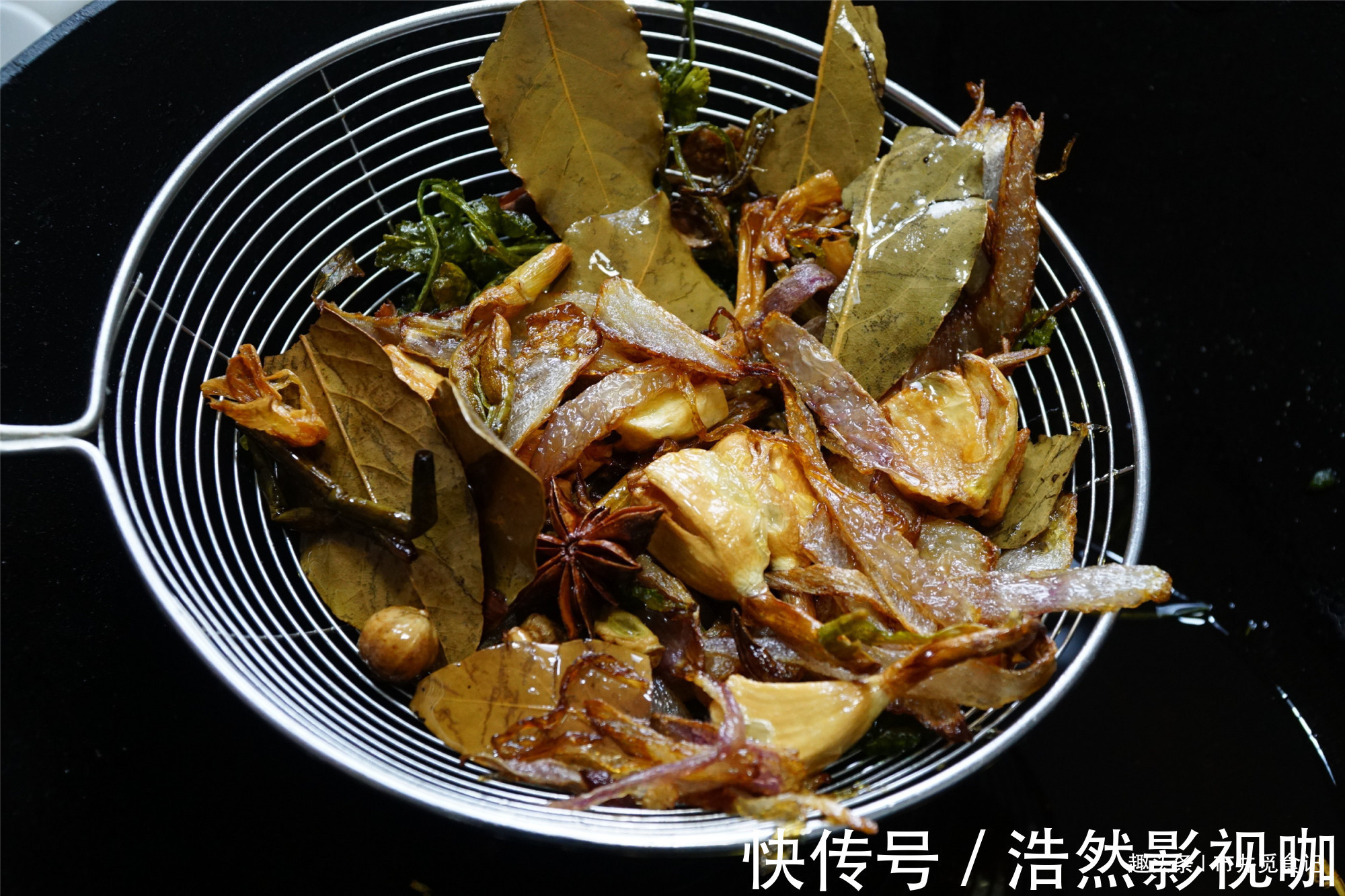 做辣椒油想好吃,不是直接泼油那么简单,家用万能做法,香辣味美