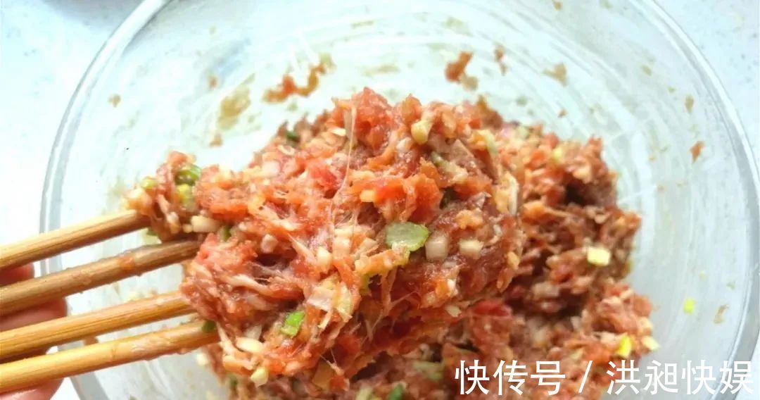 传统型|调饺子馅,一定要放入这3样东西,鲜香多汁没腥味!