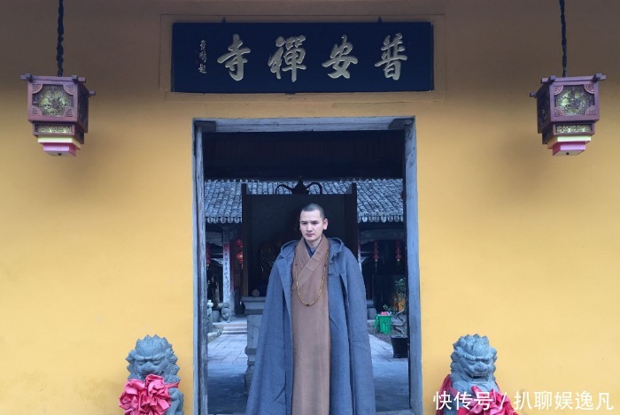 释明心|和尚因长相太帅而红极一时,多位富婆展开追求,后来如何?