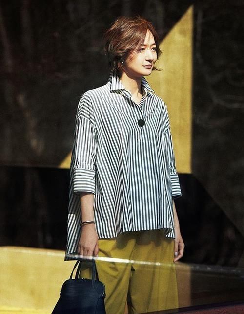 ?谁说50岁就是奶奶，这位51岁博主的减龄搭配，得体优雅、照搬简单