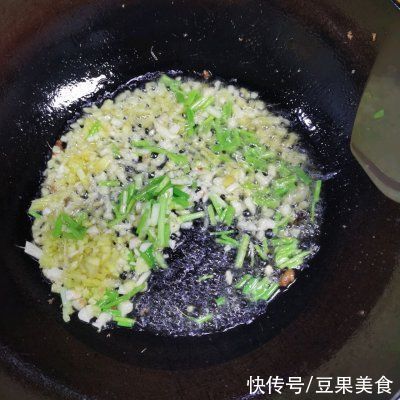 蒜瓣|超赞吮指香辣蟹别再用这么做了，教你新吃法