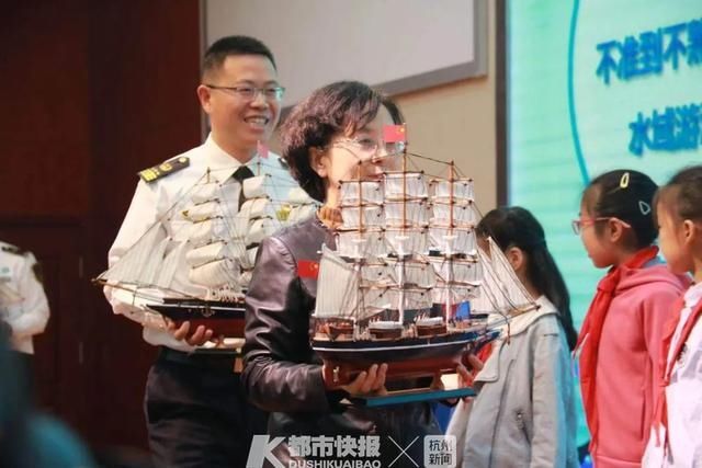 特别一课！星澜小学请来“小海狮”，上了节水上安全课