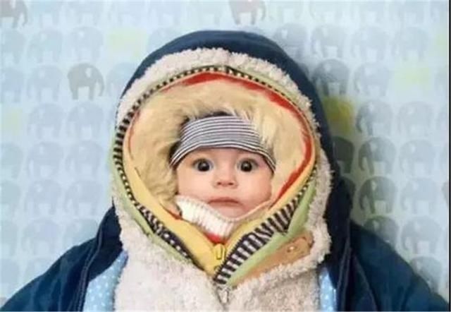 孩子感冒|儿科医生:孩子冬天容易生病不一定是穿太少,也可能是''穿太多''
