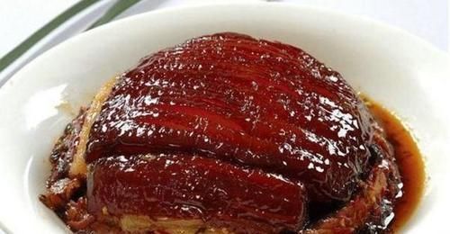 梅菜扣肉不用梅菜,用这种普通调料比梅菜更美味,成本不到两块钱