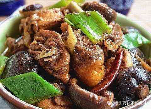 小鸡炖蘑菇|北方妈妈常给孩子吃的菜,补充营养,喷香下饭,增强抵抗力身体棒