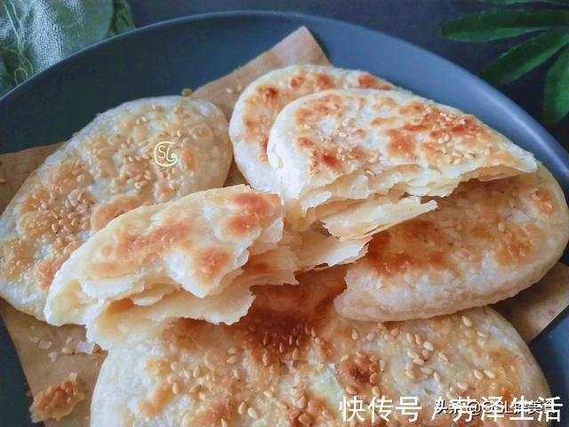 油酥|早餐，我家爱吃这个饼，不醒面，不发面，出锅层次分明，外酥里软