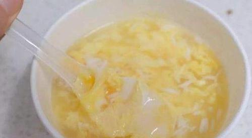 每天早上喝一碗開(kāi)水沖雞蛋，一段時(shí)間后，身體可能會(huì)收獲4個(gè)好處