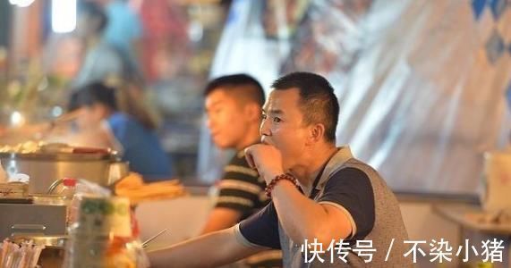 衰老|人们发现了男性衰老的根源，不是吸烟或饮酒，第1个原因多人喜爱