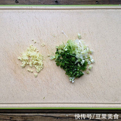 肉卷|百财聚来——清香可口，鲜嫩多汁的白菜卷肉