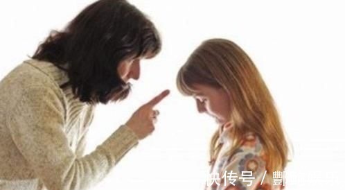 打脸|“作业写一半马桶炸了”,老师以为学生撒谎,联系父母后秒打脸