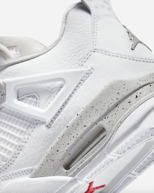 白色奥利奥！Air Jordan 4 “White Oreo”你爱了么？
