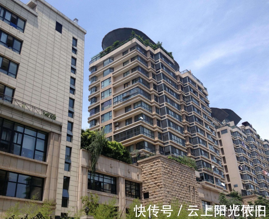 买房|内行人买房选楼层有技巧,这4层是“黄金楼层”,有钱人的选择