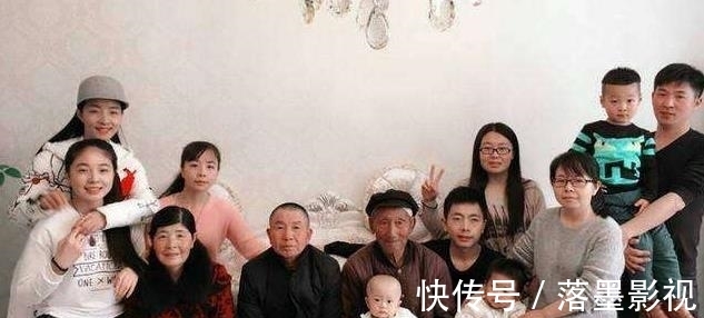 36歲的王二妮：星光大道走紅的草根，她才是最淳樸的那一個(gè)