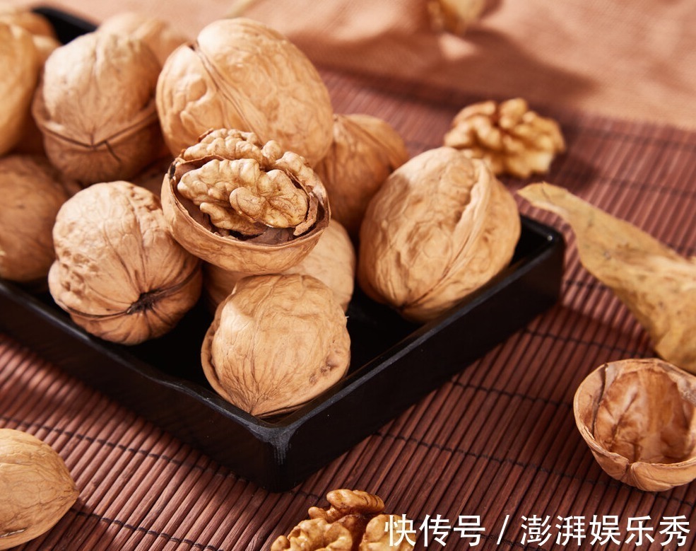 骨疏松|骨疏松的“加速器”不止核桃,北大院士呼吁:“2黄1白”也要少吃