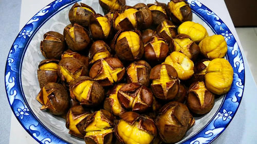 板栗锅里蒸一蒸，作用拿钱买不到，奶奶偷教妙招，可惜懂的人不多