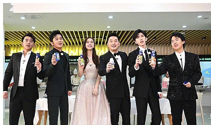 奔跑吧|蔡徐坤是《奔跑吧》的团宠?看到节目组给的“定位”,我想要打人