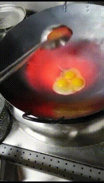 |搞笑GIF:妹子,你这太欺负人了,让你的粉丝情何以堪