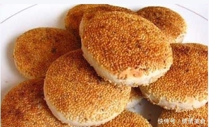 烧饼|不用烤箱也能做烧饼,飘香酥脆,刚出锅吃3个,大厨吃了也称赞