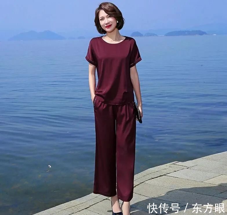 裤装|上了年纪的女人,少穿连衣裙,瞧:这裤装的搭配,比同龄人更精致