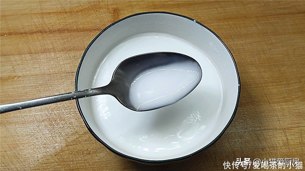 搅凉粉|从搅凉粉开始教你做酸辣凉粉，在家也能轻松吃到的美味，特解馋
