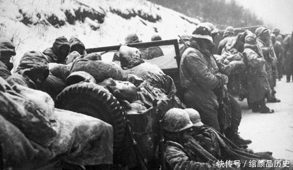 敌人|美军撤出汉城,李承晚提出质疑,美军司令李奇微去前线听听敌人的军号