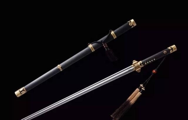 古越@他造的三把剑，一把卖出高价，一把开创历史，一把为金庸所邀